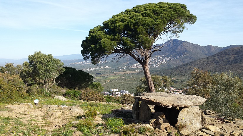 7e476-3Dolmens.jpg