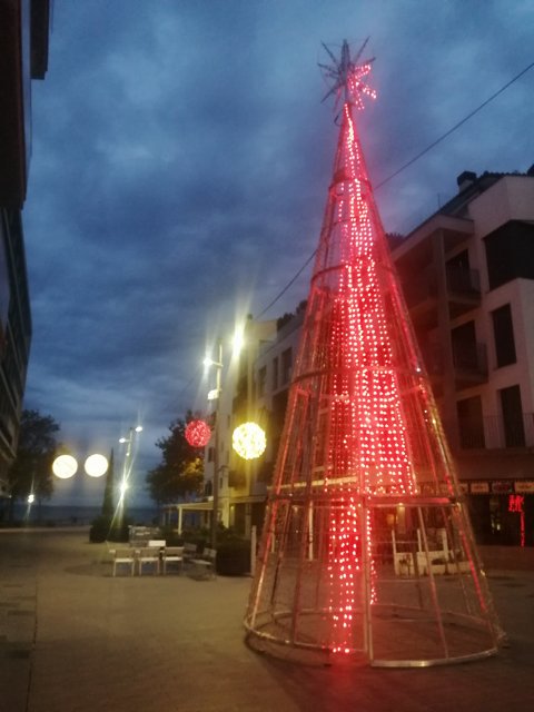 Roses farà l’encesa inaugural de l’enllumenat de Nadal aquest dijous