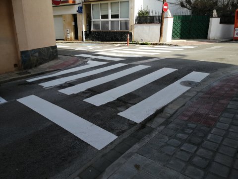 Pintat i repintat de senyalització viària