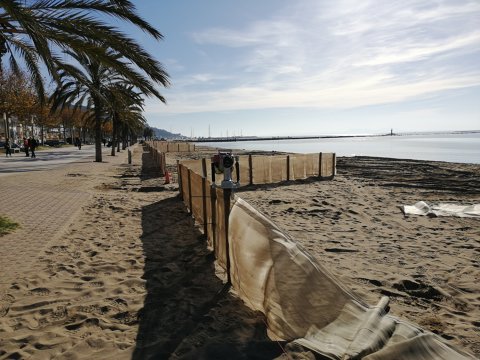 Colocación de las telas de las playas